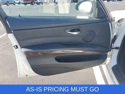 Used 2006 BMW 330i Sedan image 38