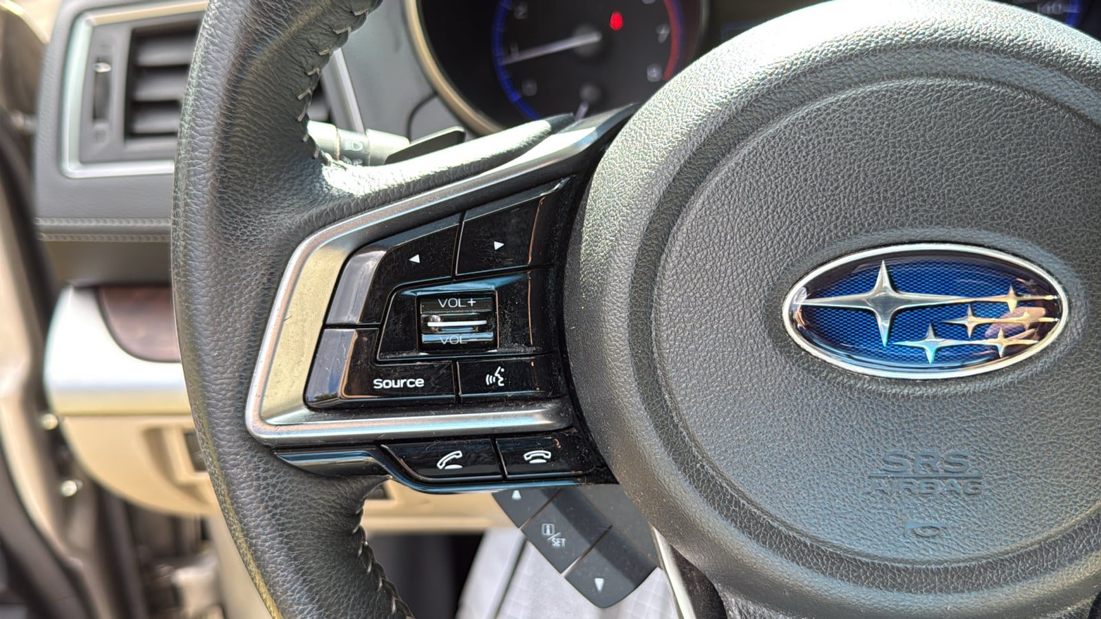 Used 2019 Subaru Outback 2.5i Limited AWD/4WD image 14