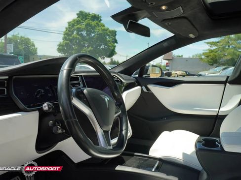 Used 2017 Tesla Model S 100D AWD/4WD image 22