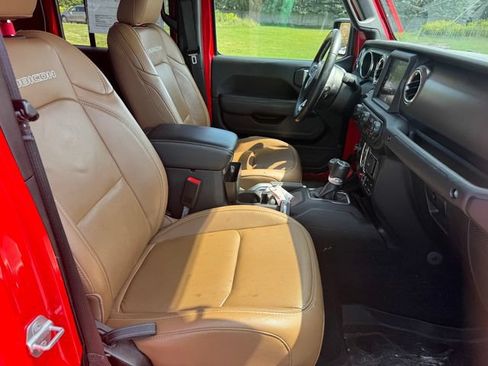 Certified 2020 Jeep Gladiator Rubicon AWD/4WD image 14
