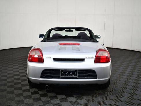 Used 2000 Toyota MR2 image 8