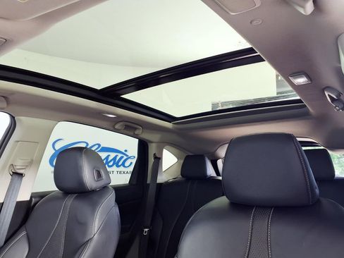 Used 2020 Acura RDX FWD w/ Technology Package image 16