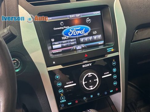 Used 2015 Ford Explorer Limited w/ Equipment Group 302A AWD/4WD image 21