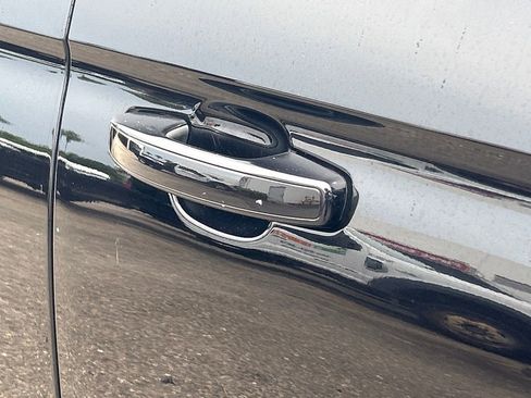 Certified 2024 Ford Expedition XLT image 21