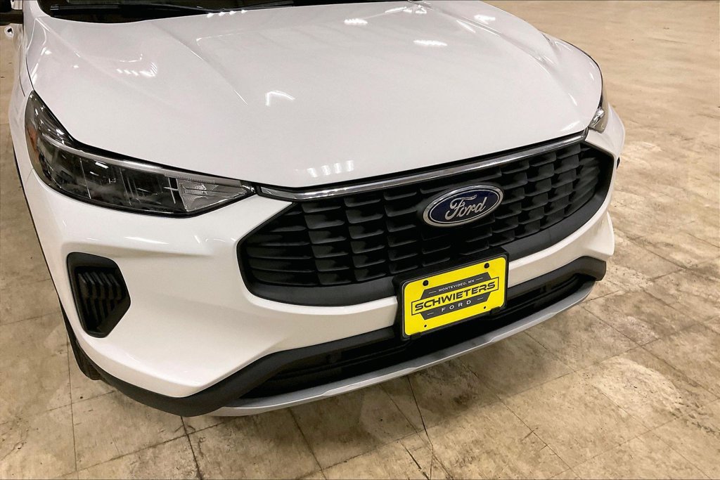 Certified 2023 Ford Escape Active AWD/4WD image 28