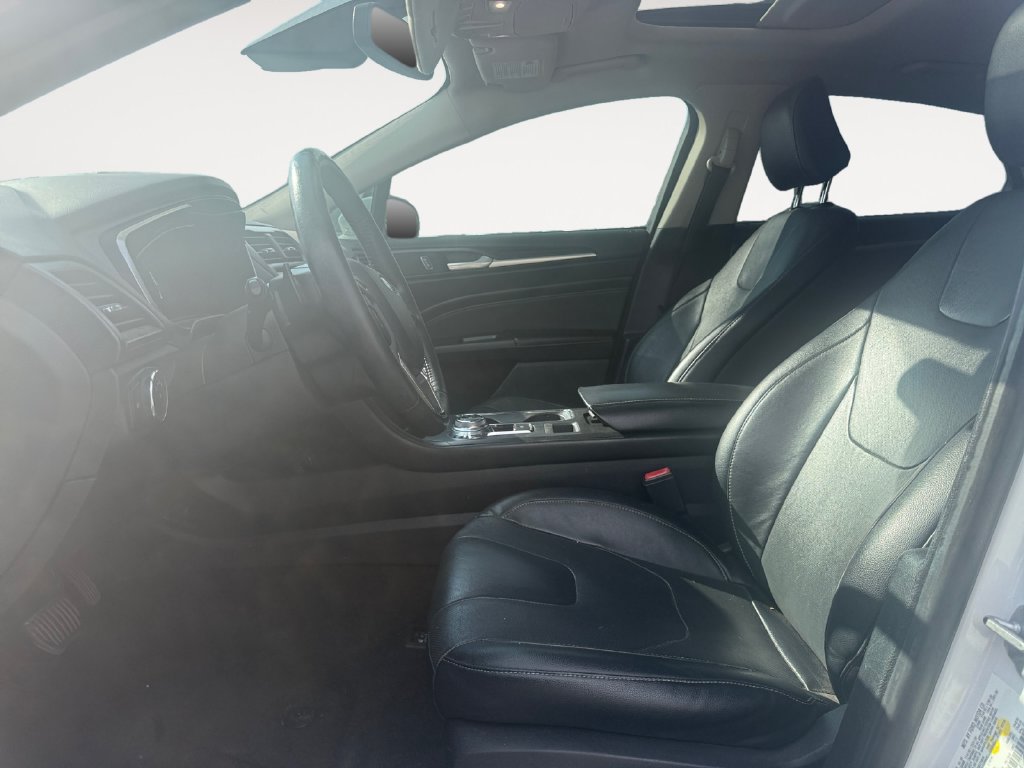Used 2020 Ford Fusion Titanium AWD/4WD image 7