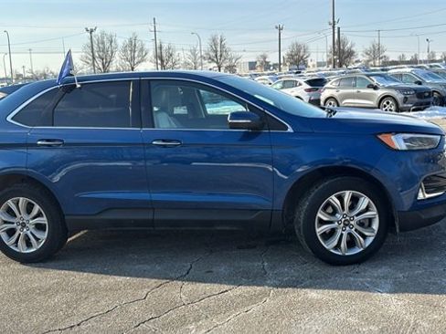 Certified 2023 Ford Edge Titanium w/ Equipment Group 301A image 3