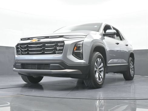 Used 2026 Chevrolet Equinox LT FWD image 52