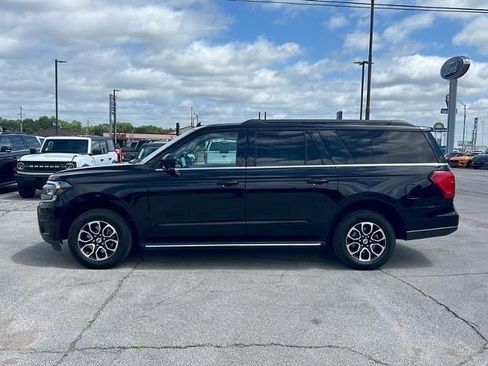 Used 2023 Ford Expedition Max XLT AWD/4WD image 5