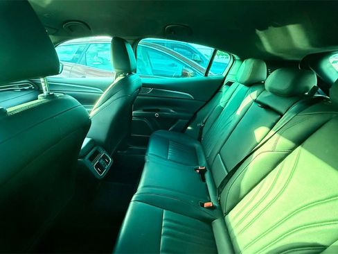 Used 2024 Maserati Grecale GT image 9