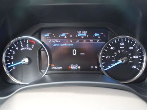 Used 2021 Ford Expedition XLT image 24