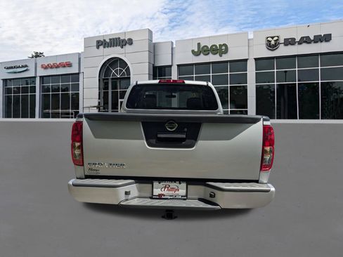 Used 2018 Nissan Frontier S RWD image 4