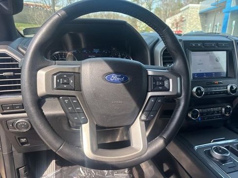 Used 2021 Ford Expedition XLT image 10