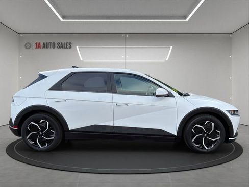 Used 2024 Hyundai Ioniq 5 SE AWD/4WD image 6