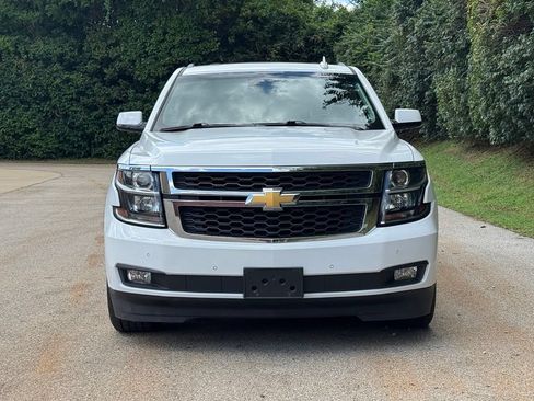 Used 2017 Chevrolet Suburban LT AWD/4WD image 3