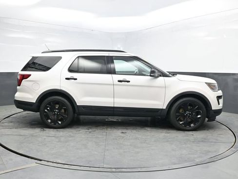 Used 2019 Ford Explorer Sport w/ Equipment Group 401A AWD/4WD image 8