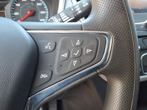 Used 2020 Chevrolet Equinox LS image 26
