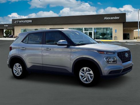 New 2026 Hyundai Venue SE image 10