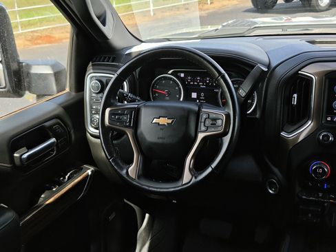 Used 2022 Chevrolet Silverado 3500 High Country AWD/4WD image 15