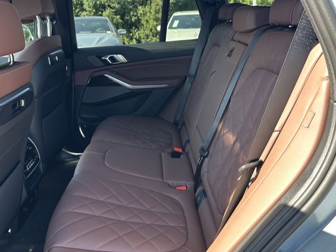 Used 2026 BMW X5 xDrive40i w/ M Sport Package image 29