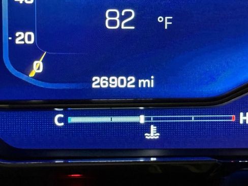 Used 2022 Chevrolet Silverado 1500 LT image 33