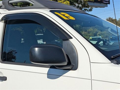 Used 2013 Nissan Xterra S w/ Value Package image 10