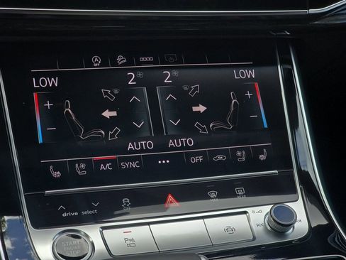 Certified 2025 Audi Q8 Premium Plus w/ Premium Plus Package AWD/4WD image 22