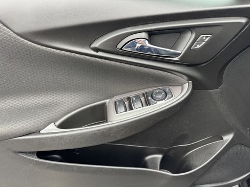 Certified 2020 Chevrolet Malibu LS w/ Driver Confidence Package image 10