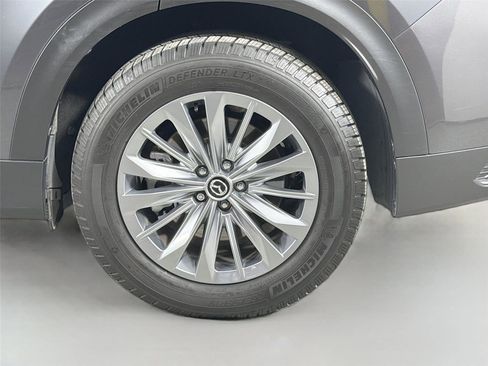 Used 2024 MAZDA CX-90 3.3 Turbo w/ Preferred Package AWD/4WD image 31
