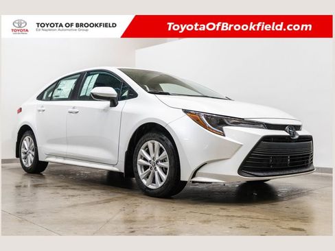 New 2026 Toyota Corolla LE image 1