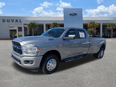 Used 2019 RAM 3500 Big Horn image 8