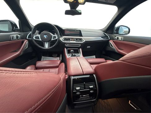 Used 2022 BMW X6 xDrive40i w/ M Sport Package image 32