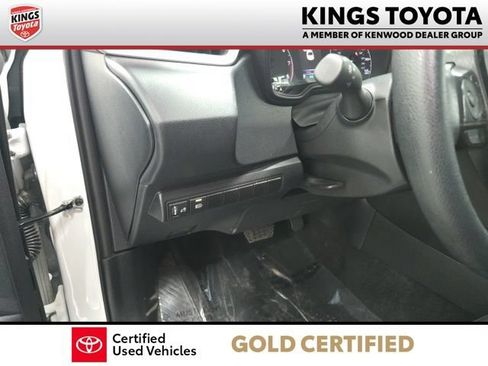 Used 2025 Toyota Corolla LE FWD image 13