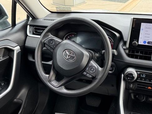 Used 2023 Toyota RAV4 XLE AWD/4WD image 14
