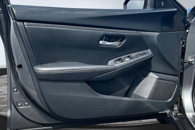 Used 2025 Nissan Sentra SV w/ All-Weather Package FWD image 19
