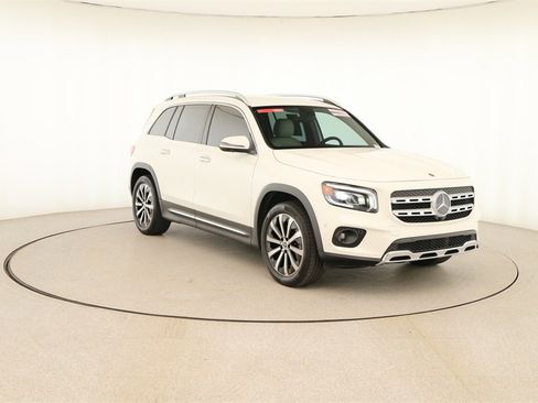 Used 2021 Mercedes-Benz GLB 250 image 10