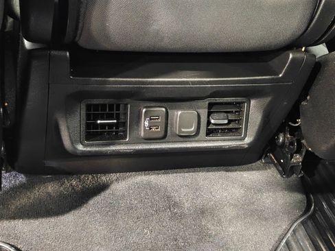 Used 2021 Chevrolet Silverado 1500 LT w/ Convenience Package II image 31