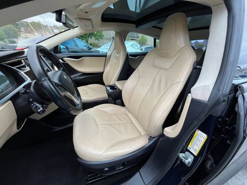 Used 2013 Tesla Model S image 9
