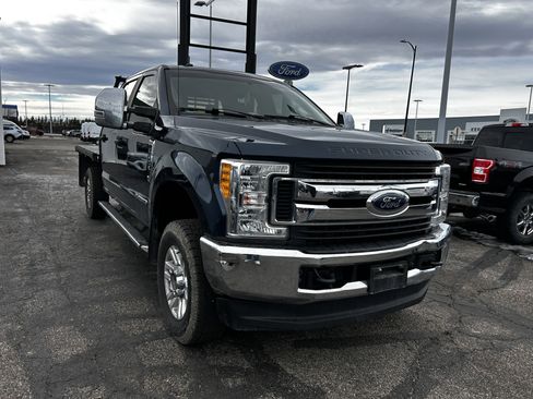 Used 2017 Ford F250 XL w/ STX Appearance Package image 7