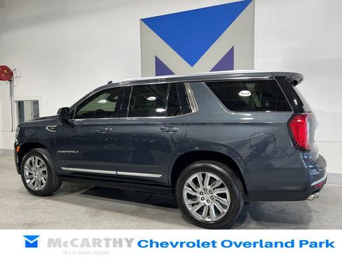 Used 2021 GMC Yukon Denali w/ Denali Premium Package AWD/4WD image 7