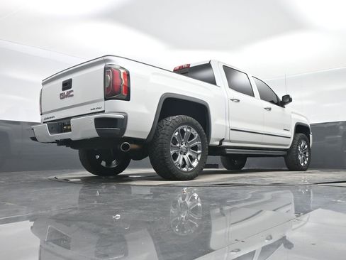 Used 2016 GMC Sierra 1500 Denali w/ Denali Ultimate Package AWD/4WD image 29