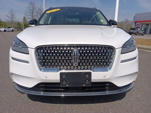 Used 2021 Lincoln Corsair Reserve w/ Equipment Group 201A image 8