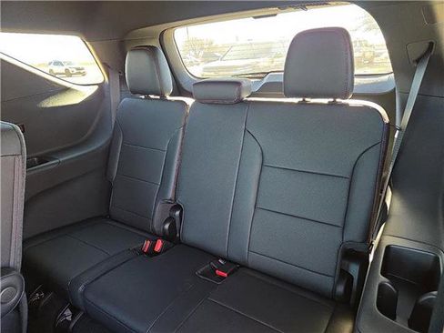 New 2026 Chevrolet Traverse RS image 11