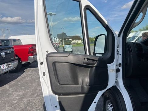 Used 2025 RAM ProMaster 1500 w/ Crew Van Package image 13