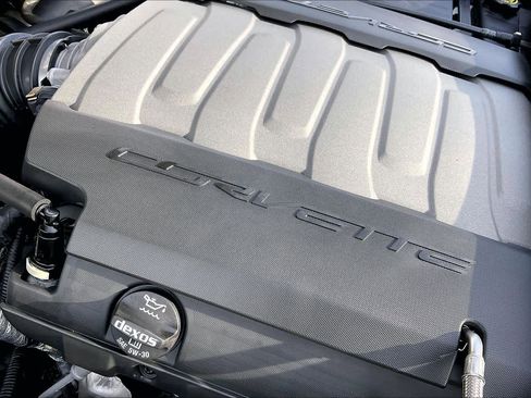 Used 2016 Chevrolet Corvette 2LT w/ 2LT Preferred Equipment Group image 29