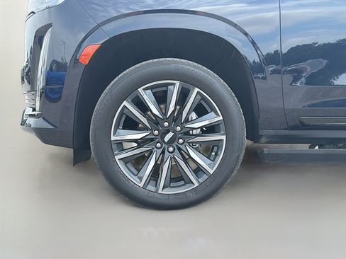 Used 2023 Cadillac Escalade ESV Sport w/ Touring Package AWD/4WD image 44