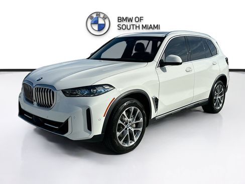 Used 2025 BMW X5 xDrive40i w/ Climate Comfort Package AWD/4WD image 3