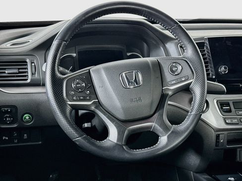 Used 2025 Honda Passport EX-L image 18