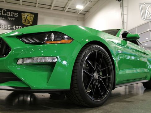 Used 2019 Ford Mustang GT RWD image 24