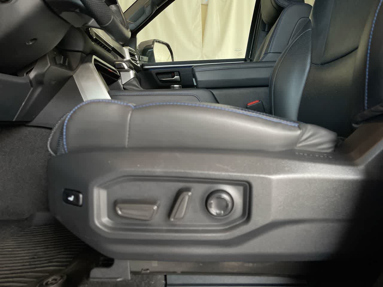 Used 2024 Toyota Tundra Platinum AWD/4WD image 12